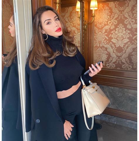 sac hermes nabilla anniversaire|Le nouveau sac de Nabilla ne plait pas à tous ses fans.